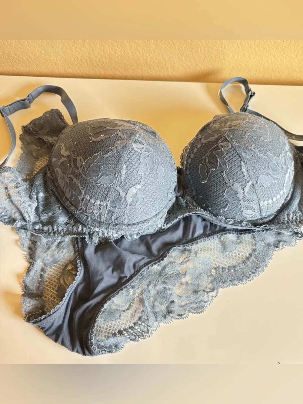 La Perla delicate lace